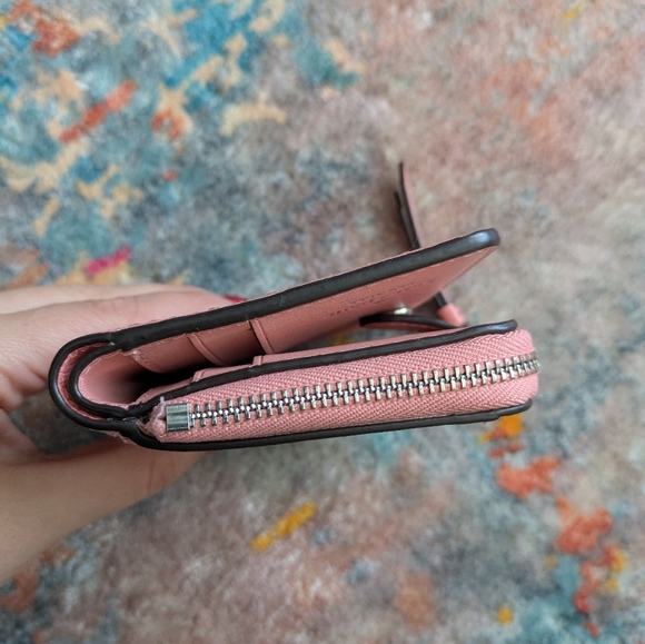 Kate Spade New York Patterson Drive Small L-Zip Bifold Wallet (SunsetDaze) M293 - Picture 13 of 16